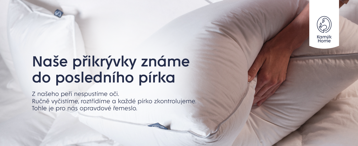 Postel s polštáři